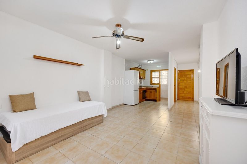 Foto 6a9585f8-9970-495d-ade9-ab6e886f7cb8. Apartament amb piscina a El Acequión Torrevieja