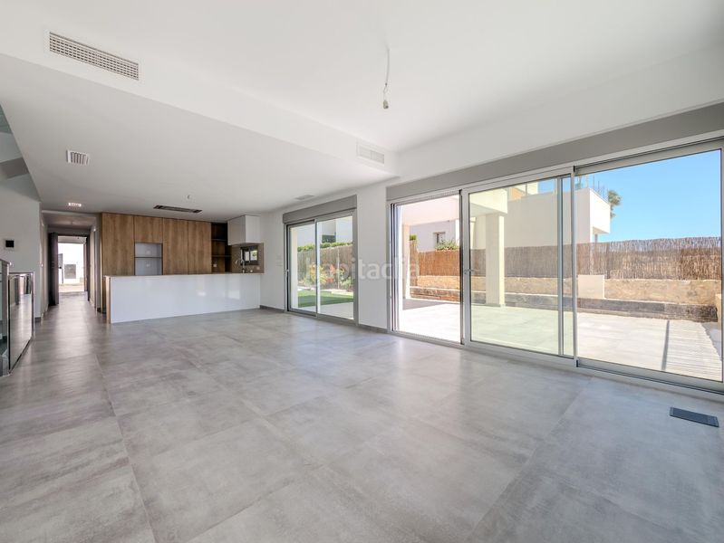 Foto 0e0f8efd-3d4a-442e-8261-31bb99f0a672. Casa amb piscina a Algorfa