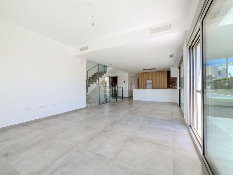 Foto d2b6f0a1-f4bb-440f-8681-bd06be6be230. Casa amb piscina a Algorfa