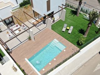 Chalet in Campoamor. Villa de obra nueva en dehesa de campoamor.