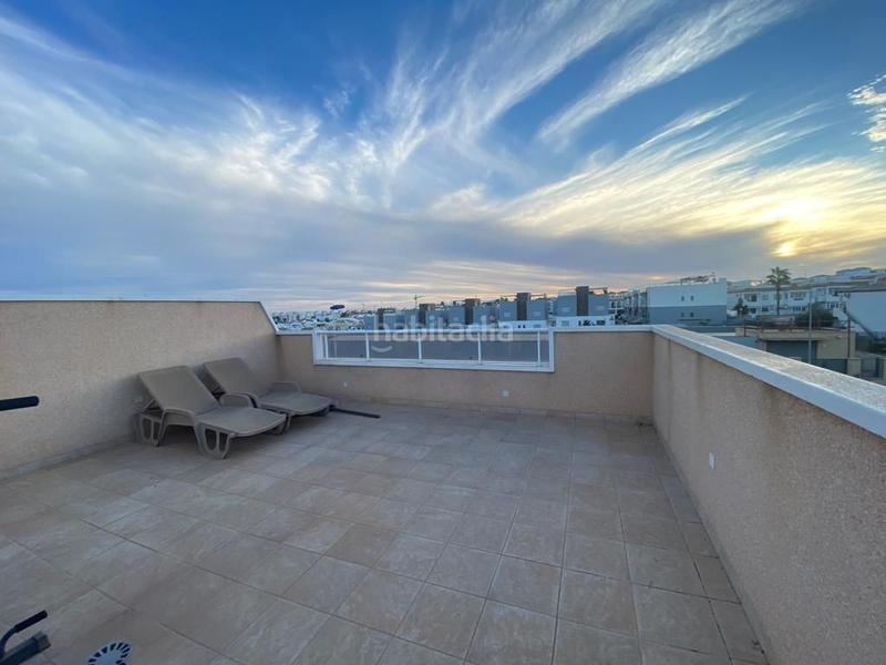 Foto d81dc8d2-f656-47d3-a763-925fea3e587f. Apartamento ático con solárium privado. en La Regia Orihuela