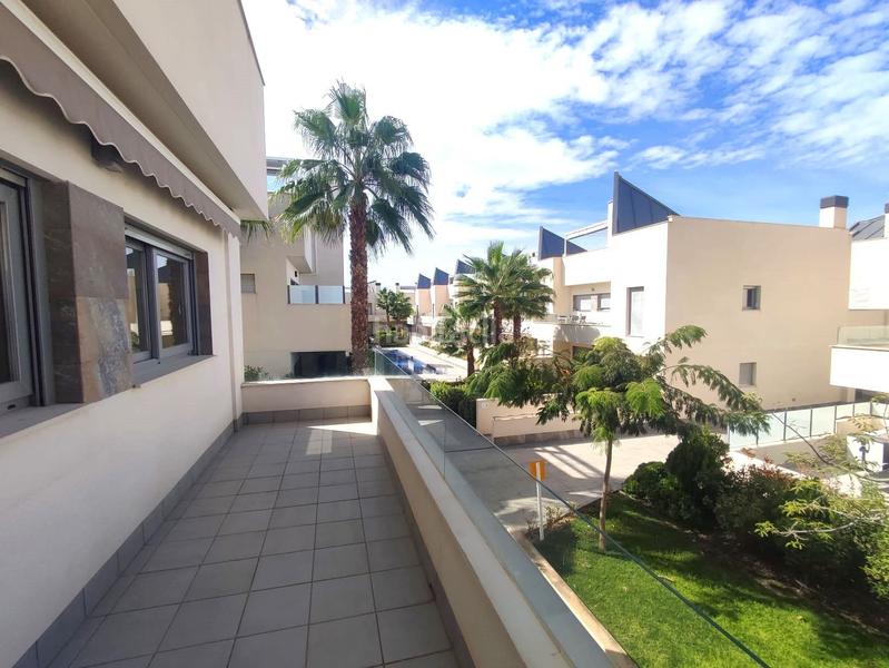 Foto 9cd96d3c-12c4-44c8-9610-c0973e5dd13d. Apartament amb piscina a La Veleta Torrevieja