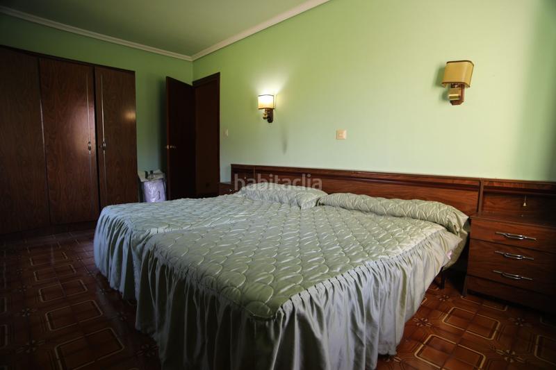 Foto f97f53aa-d4da-4b0d-b123-d0d5e0bc7733. Casa casona montañesa y gran finca urbana en la veguilla en Reocín