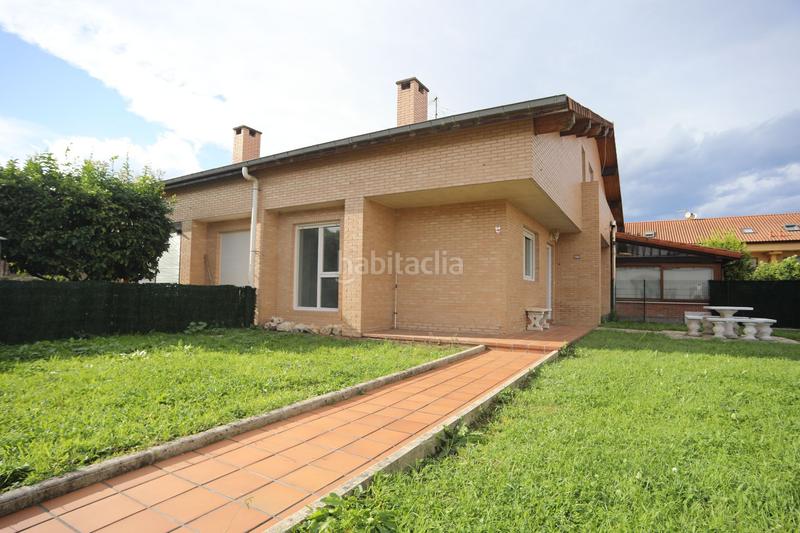 Foto df9d1a47-76d1-4024-8740-a7c786b7cbdd. Casa amb calefacció a Tanos Torrelavega