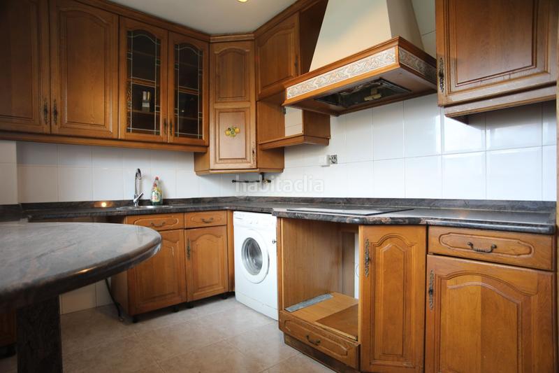 Foto fc023f0f-36b1-4343-a32c-f9065e2a1f30. Casa amb calefacció a Tanos Torrelavega