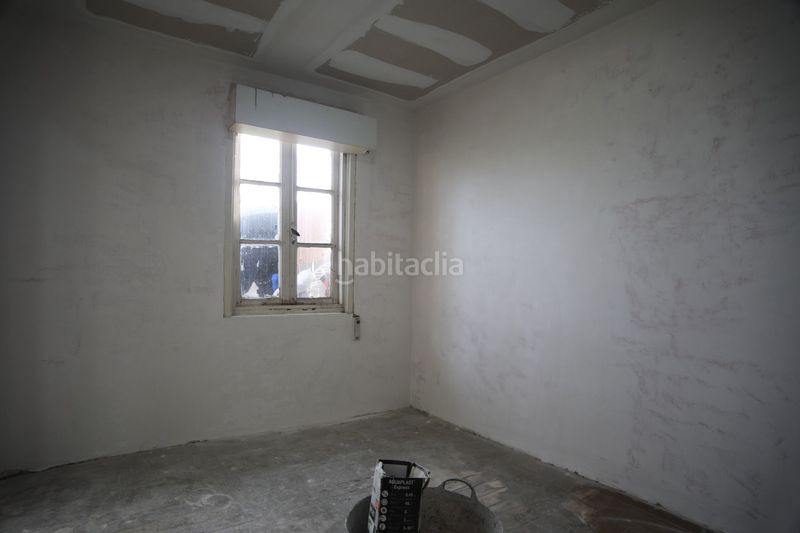 Foto 4e5bafdf-2553-4e67-9711-c712161622b0. Casa amb piscina a Santa María de Cayón