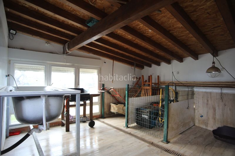 Foto 69aa78e7-1daa-479d-abf2-9c99da814a22. Casa amb piscina a Santa María de Cayón