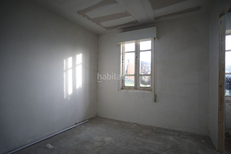 Foto b694a29b-a421-4378-808b-0f66f93be4c7. Casa amb piscina a Santa María de Cayón