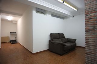 Local Comercial a José Posada Herrera