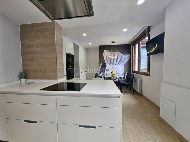 Foto 05c7d742-3eab-4bc4-bb15-32e86c950eed. Duplex con riscaldamento in Centro Torrelavega