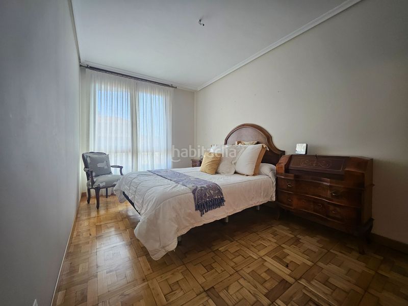 Foto d60a5280-4589-40e5-aecc-c88351f12bd1. Duplex con riscaldamento in Centro Torrelavega