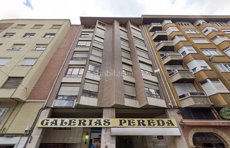 Foto e35b454b-bf79-42c3-8d81-0c722d63f731. Duplex avec chauffage dans Centro Torrelavega