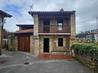 Casa  Villanueva de la peña. Casa independiente en villanueva de la peña  cantabria