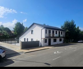 Casa  Del niño. Exclusiva vivienda unifamiliar en torrelavega