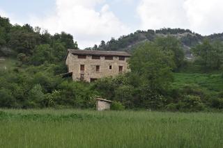 Masía en Sant Quirze de Besora. Masia de 529 m2 amb 4 ha de conreu i 26 ha de bosc,  al costat d