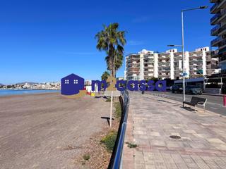 Appartement à Delicias. Tu nuevo hogar con vistas al mar te espera en las delicias!