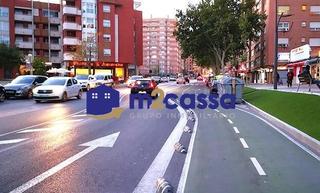 Parking coche en Sutullena. Plaza de garaje en zona de alameda cervantes