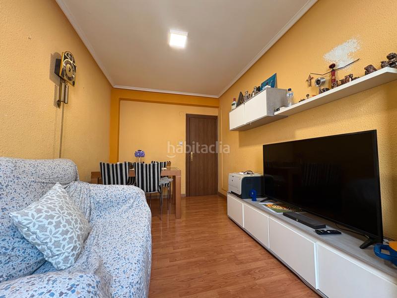 Foto 6c3c2f69-ab6f-4cd9-b88d-619348603a0c. Piso en La Jota Zaragoza