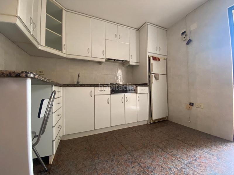 Foto 0cfb3cd9-ec00-4684-8d77-c8996c923a45. Casa amb xemeneia a Cetina