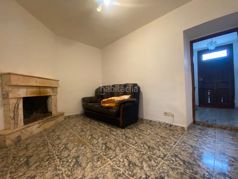 Foto 17be5167-d763-4f73-919a-8c7647554984. Casa amb xemeneia a Cetina