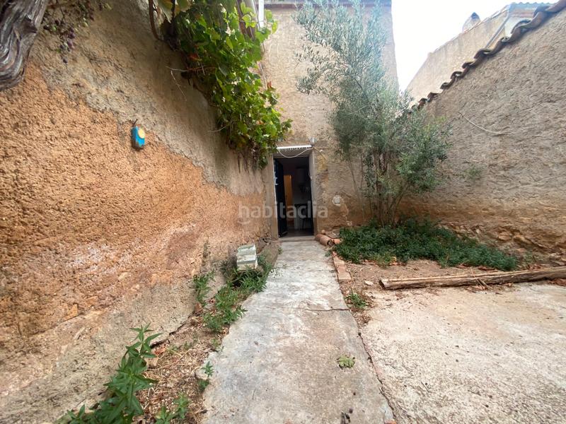 Foto 403228c6-1a5e-4593-9bb8-fe2b1372bd34. Casa amb xemeneia a Cetina