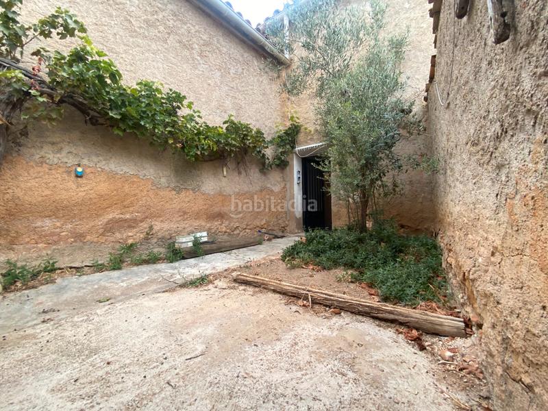 Foto 702245b8-60e3-4217-80c3-b6ae5806d5f7. Casa amb xemeneia a Cetina