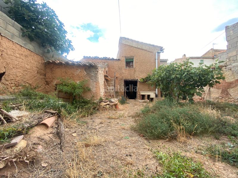 Foto b1f5d61f-33cb-41bb-b3ef-d72c2b5dd384. Casa amb xemeneia a Cetina