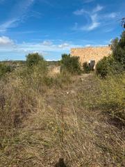 Finca rústica a Manacor Centre. Se vende terreno urbanizable con casa a 3 km de manacor