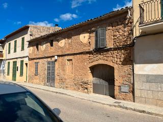 Casa a Sant Llorenç des Cardassar. Se vende casa en son carrió para reformar, con mucho encanto y u