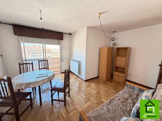 Pis  Avenida de las tres cruces. Piso en venta en avenida de las tres cruces, ensanche, zamora