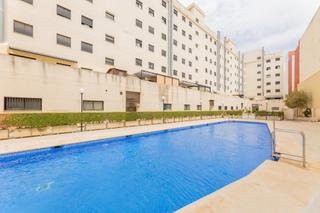 Pis  Calle rafael ridaura. Vive con estilo en este fantástico piso en finca seminueva.