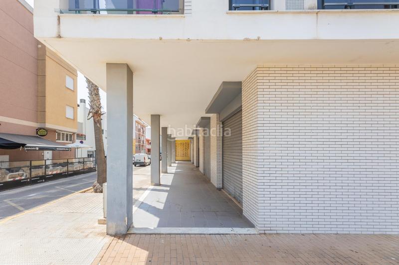 Foto a1ded641-aaa8-485c-acde-072871925bd2. Local comercial oportunidad única playa local esquinero en ubicación privilegiada en Chilches