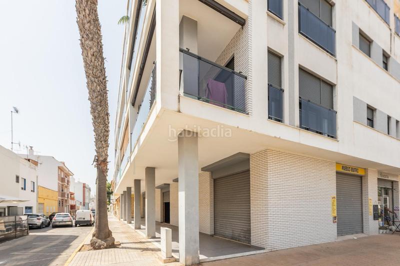 Foto cce39688-8f91-413e-bd5b-65d7db0e8d05. Local comercial oportunidad única playa local esquinero en ubicación privilegiada en Chilches