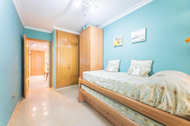Foto cd648ebb-9833-4ae5-b6e6-e9c0a9b18d9f. Alquiler piso 4 dormitorios con garaje y amueblado en Albors en Valencia
