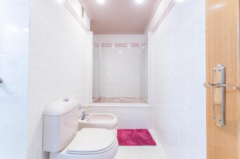 Foto fb0a328e-2244-4362-8dc2-396395566db1. Alquiler piso 4 dormitorios con garaje y amueblado en Albors en Valencia