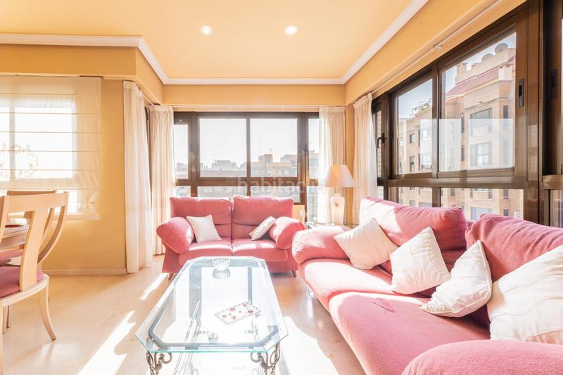 Foto 57789904-fcb9-4fa5-8842-752d15e36581. Rent flat with parking in Albors Valencia