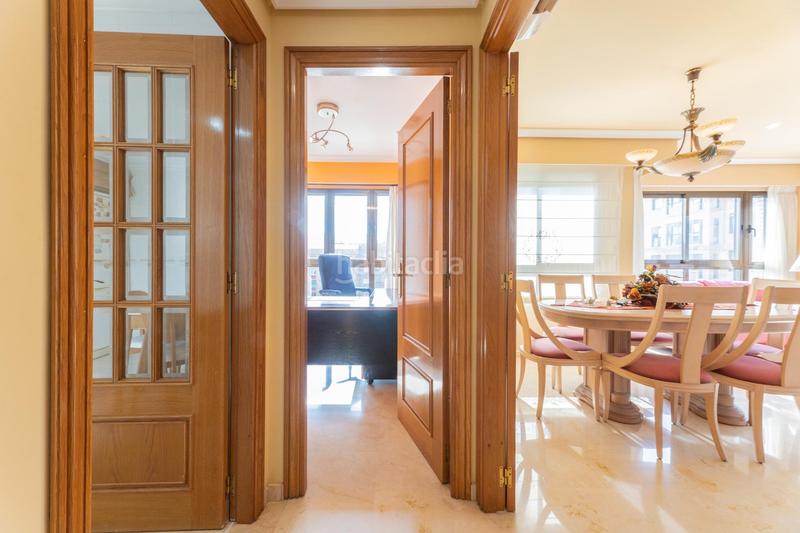 Foto 8c06f86b-29bd-4b93-b668-efe175b7d223. Rent flat with parking in Albors Valencia