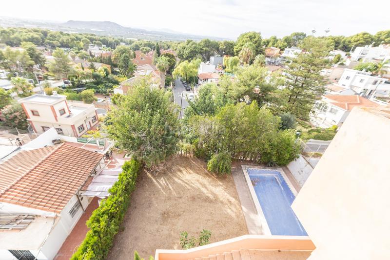 Foto 522c3e14-f4fa-4dd2-bf7e-8f4322c232ef. Chalet con parcheggio piscina in El Vedat - Santa Apolonia Torrent