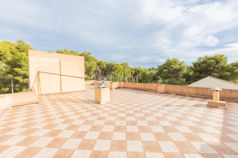 Foto 8f038f98-ec4e-4a82-b1ef-621d7048a0e5. Chalet con parcheggio piscina in El Vedat - Santa Apolonia Torrent