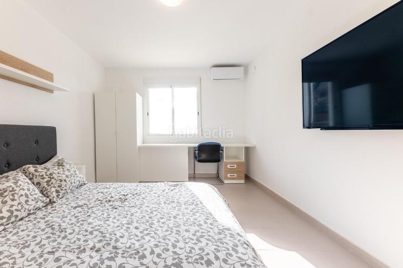 Foto 3d1cb746-3b16-48b9-8da3-385110f299e1. Xalet a Cumbres de Calicanto Torrent