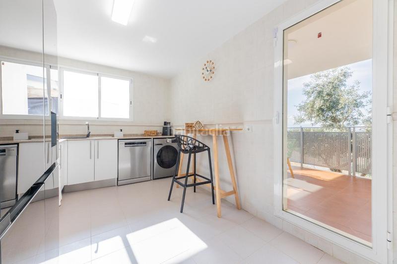 Foto 4d234bd5-b92f-4bd6-8b79-7b7bf89e32b4. Xalet a Cumbres de Calicanto Torrent