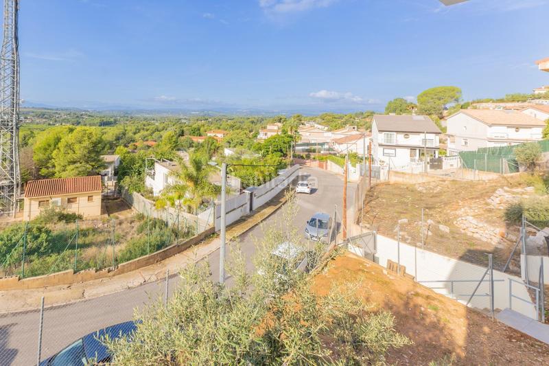 Foto c21da02e-437e-46c5-84bc-1048e5a204b9. Xalet a Cumbres de Calicanto Torrent