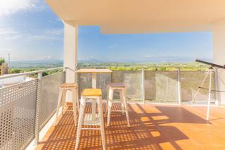 Xalet  Calle foia de bunyol. Lujo, privacidad y un entorno natural