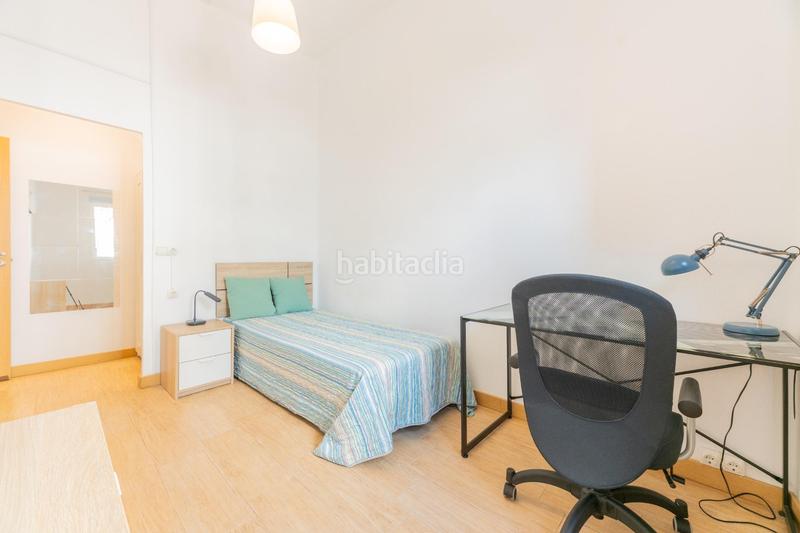 Foto d0fafada-84e8-479c-babb-00511145e5ae. Pis a El Pla del Remei Valencia