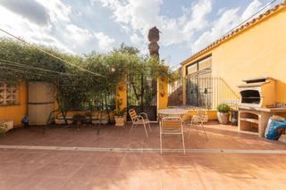 Maison  Cami reial. Casa de pueblo con grandes posibilidades en estivella