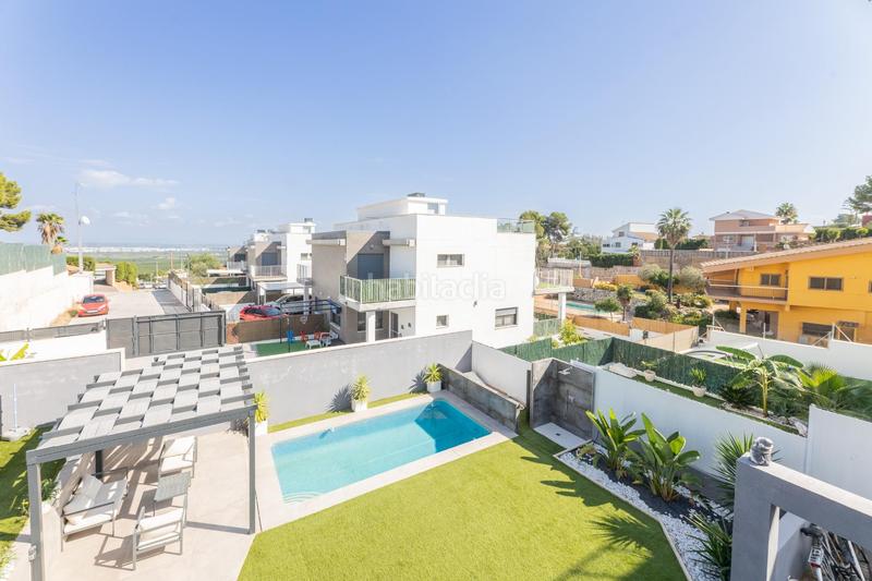 Foto 5038b9a2-403b-4798-b260-7085df916899. Chalet with parking pool in Sierra Perenchiza-Cumbres de Calicanto-Sto Domingo Chiva