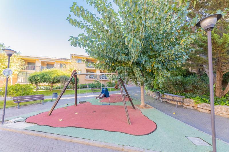 Foto b899c1ae-1718-4c5c-b1a2-cf546f694eab. Appartement avec chauffage parking piscine dans El Bosque Chiva