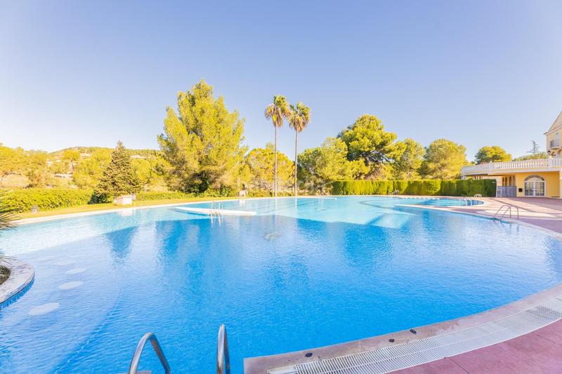 Foto f10f965e-d659-4696-b7ae-345e39e887a7. Appartement avec chauffage parking piscine dans El Bosque Chiva