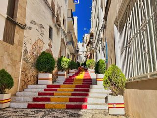 Edificio  Calle puchalt. Hostal con 8 dormitorios en el corazón de calpe