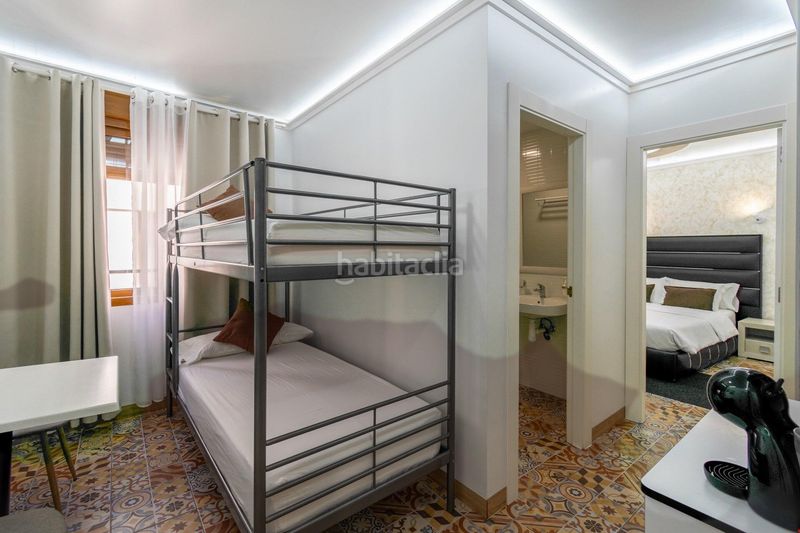 Foto bb6d7a68-94e5-4c31-8403-78fef40a40c8. Edifici a Pueblo Calp